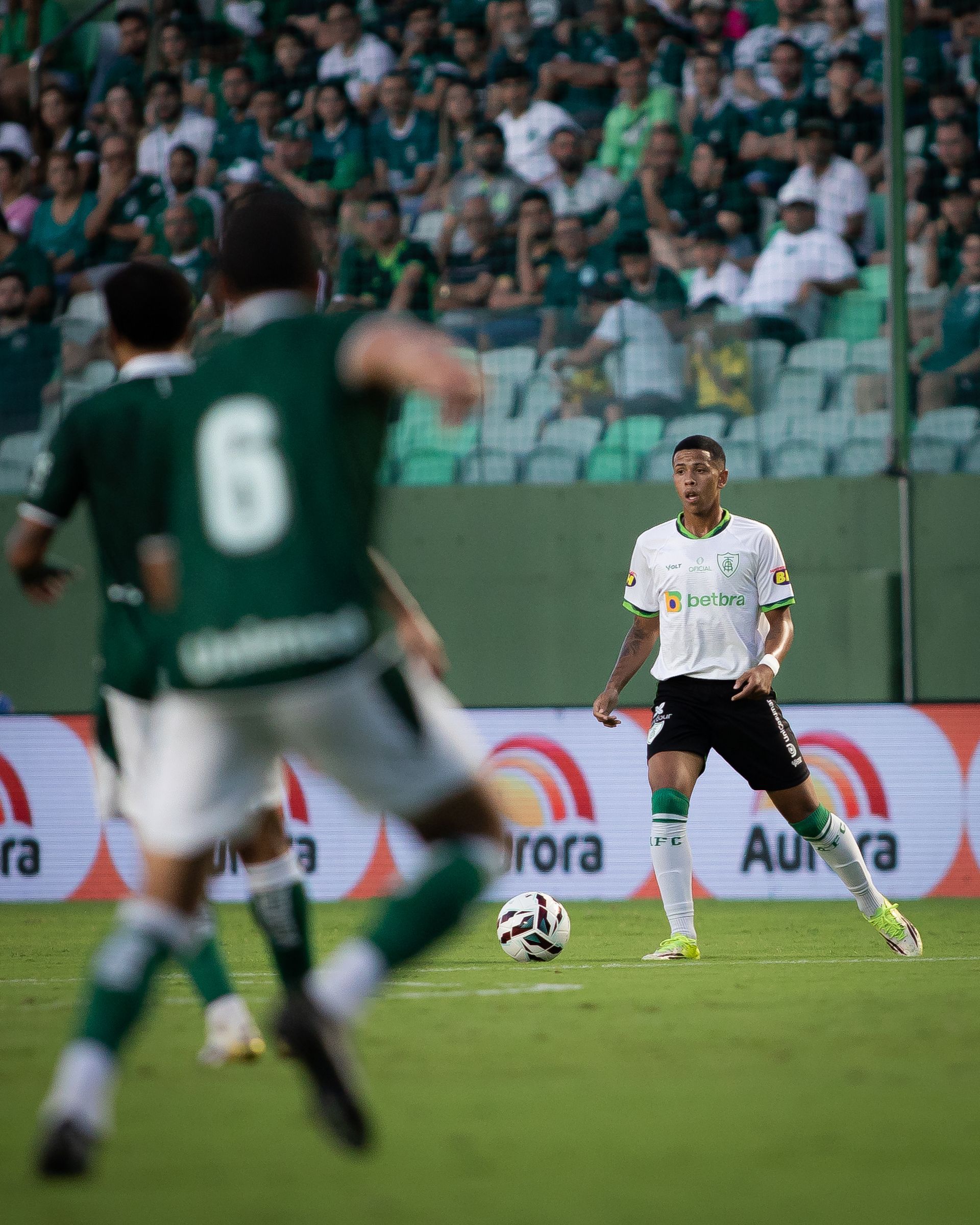 Am&eacute;rica &eacute; superado na estreia do Brasileiro