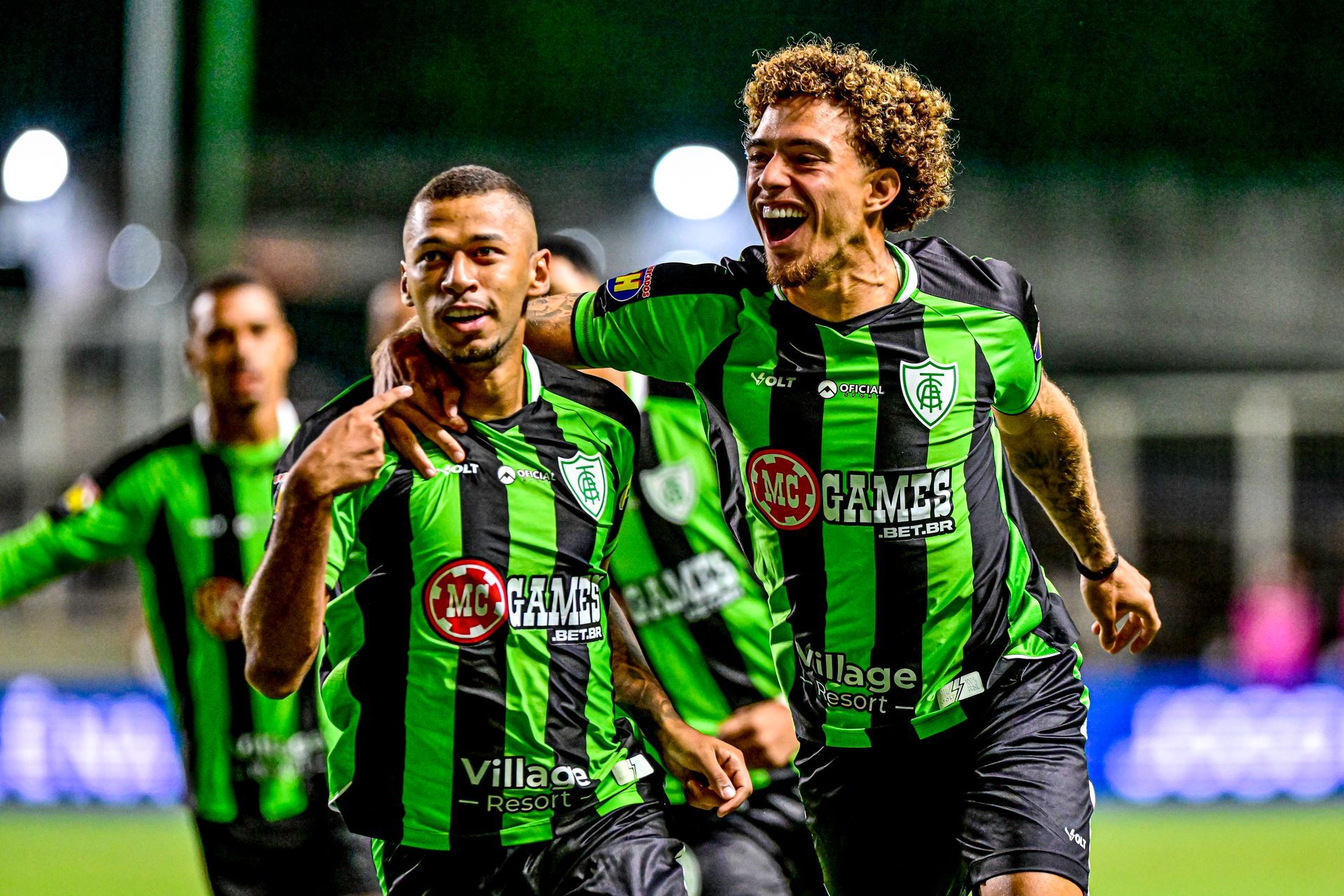 Em cl&aacute;ssico acirrado, Am&eacute;rica empata com o Cruzeiro na Arena Independ&ecirc;ncia
