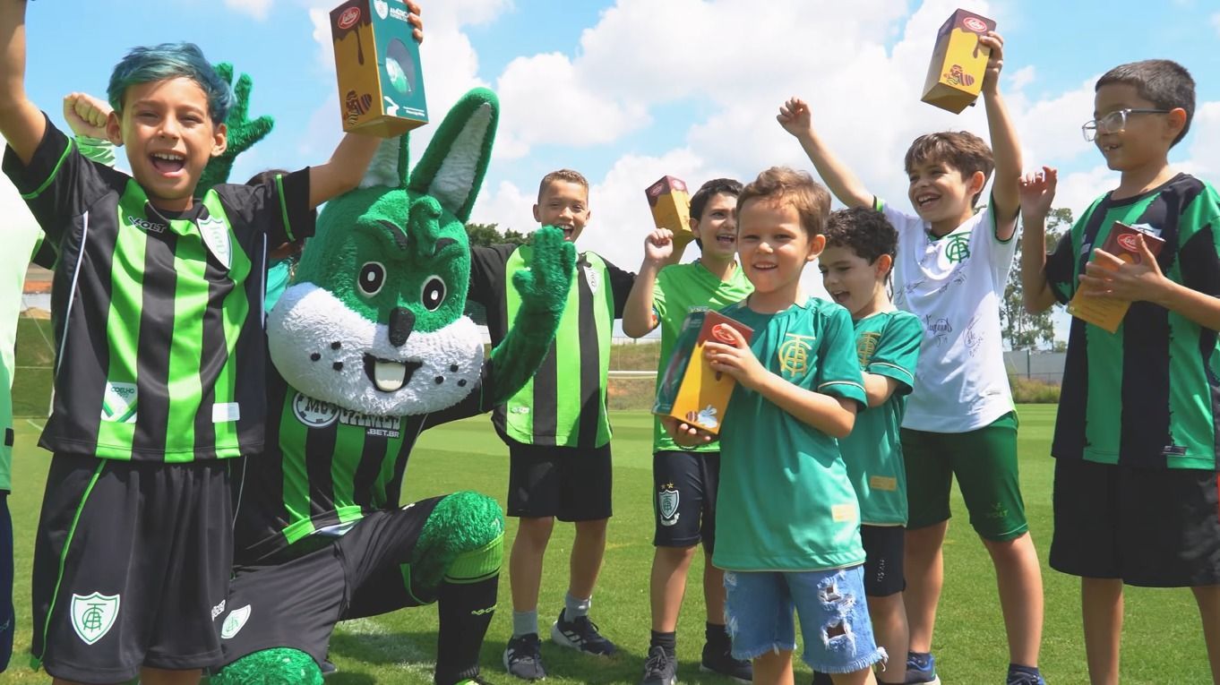 S&oacute;cios kids Onda Verde participam de a&ccedil;&atilde;o no CT Lanna Drumond