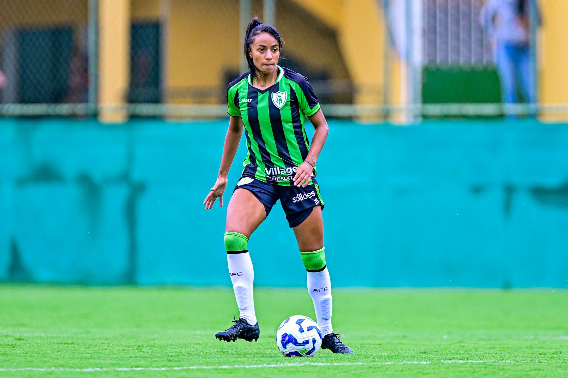 Spartanas vencem Fluminense por 3 a 1 e seguem firmes no Brasileiro Feminino