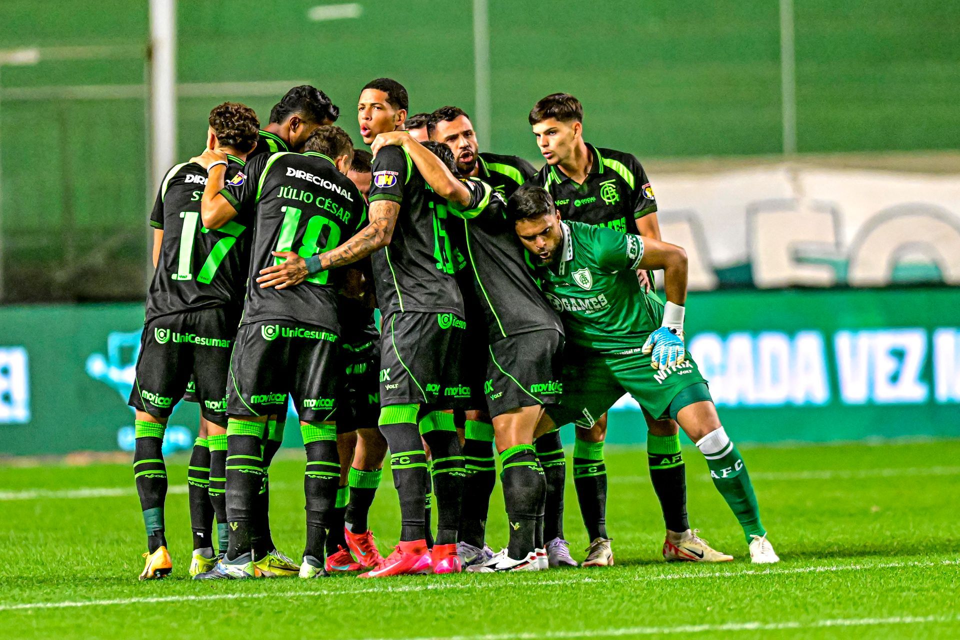 Am&eacute;rica empata com Oper&aacute;rio