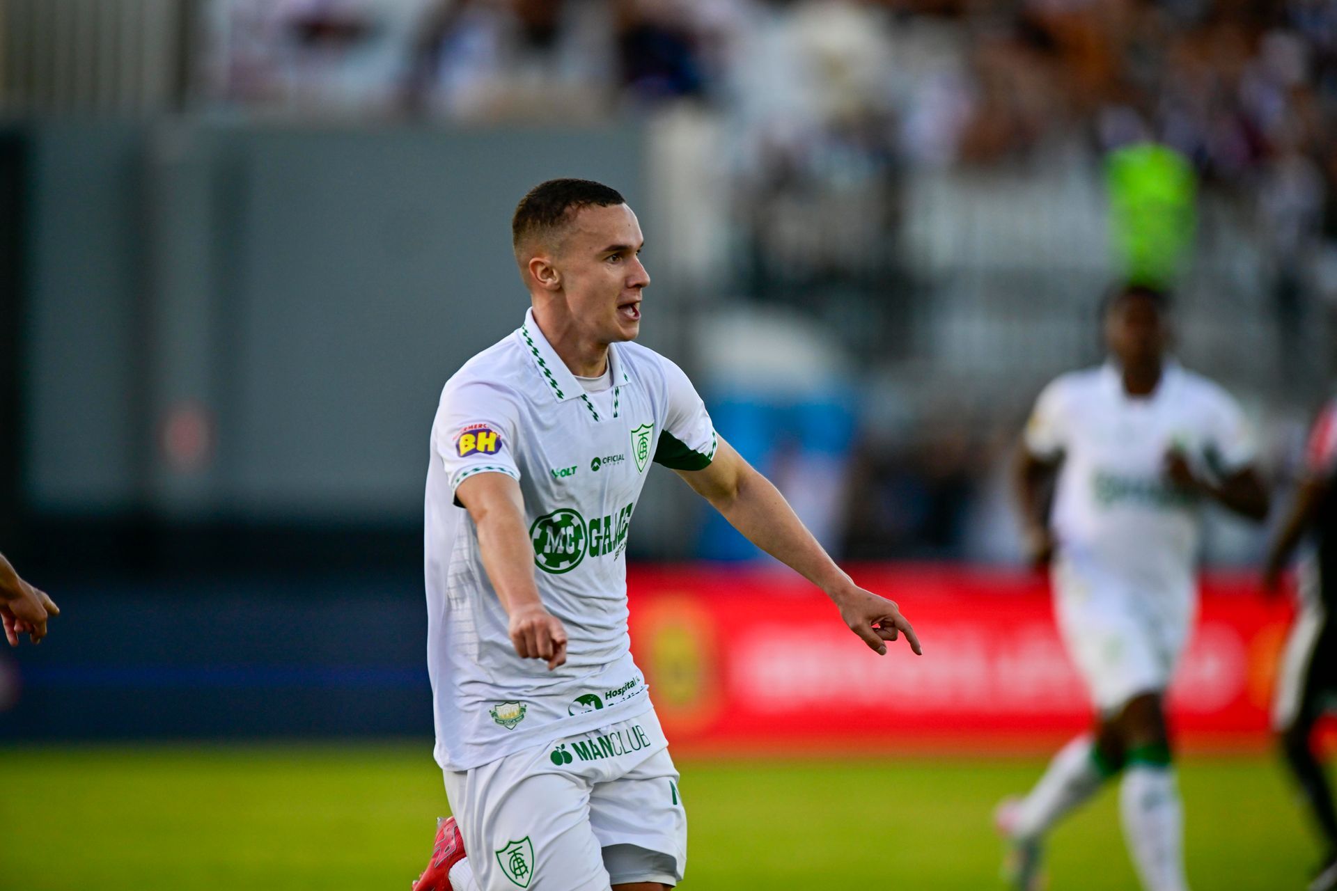 Coelho vence o Athletic fora de casa