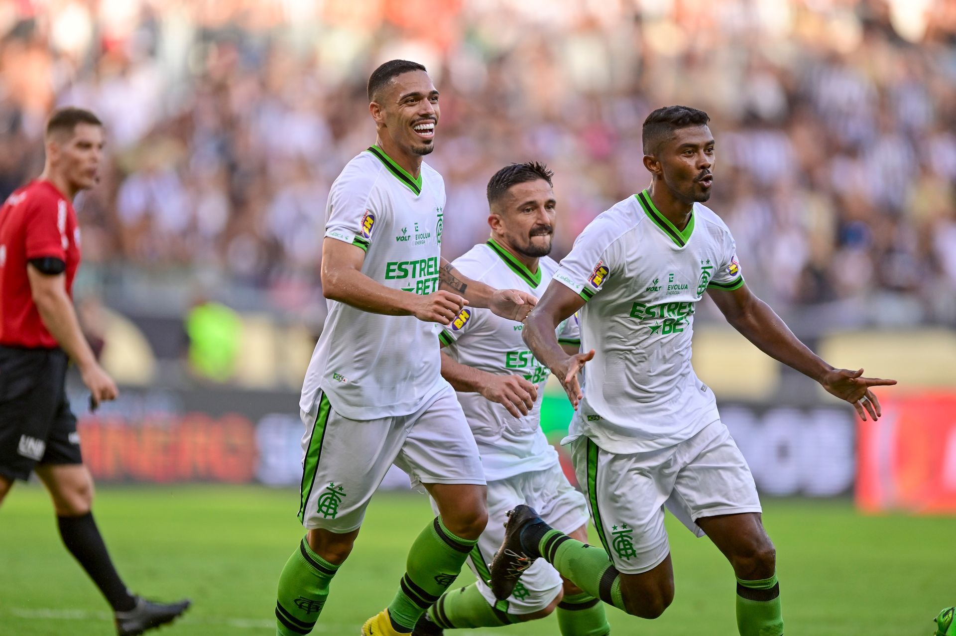 América empata clássico no Mineirão e segue invicto no Estadual