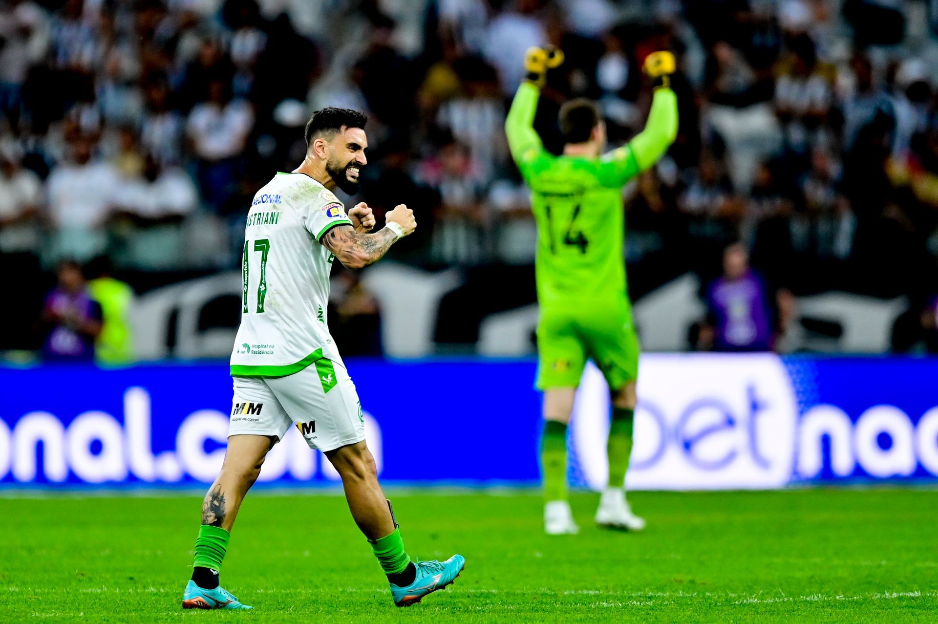 Coelho empata clássico no Mineirão