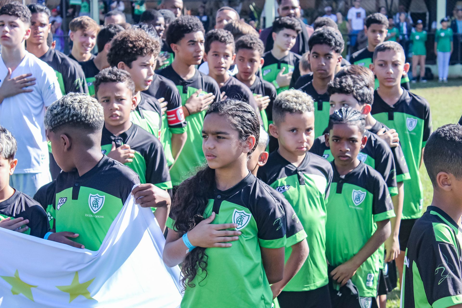 Atletas das escolas oficiais do Am&eacute;rica t&ecirc;m direito &agrave; gratuidade de s&oacute;cio