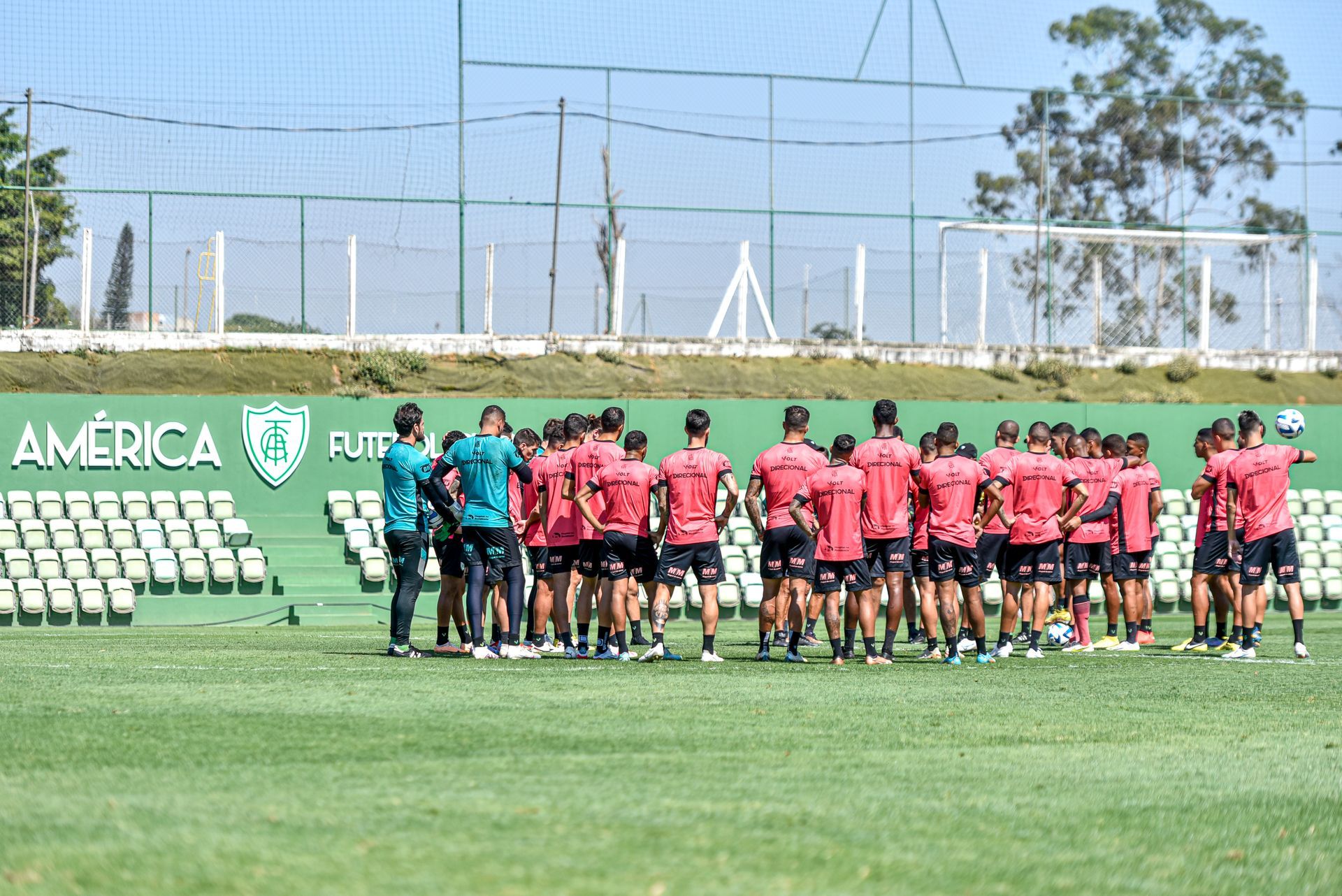 América se prepara para semana de importantes compromissos