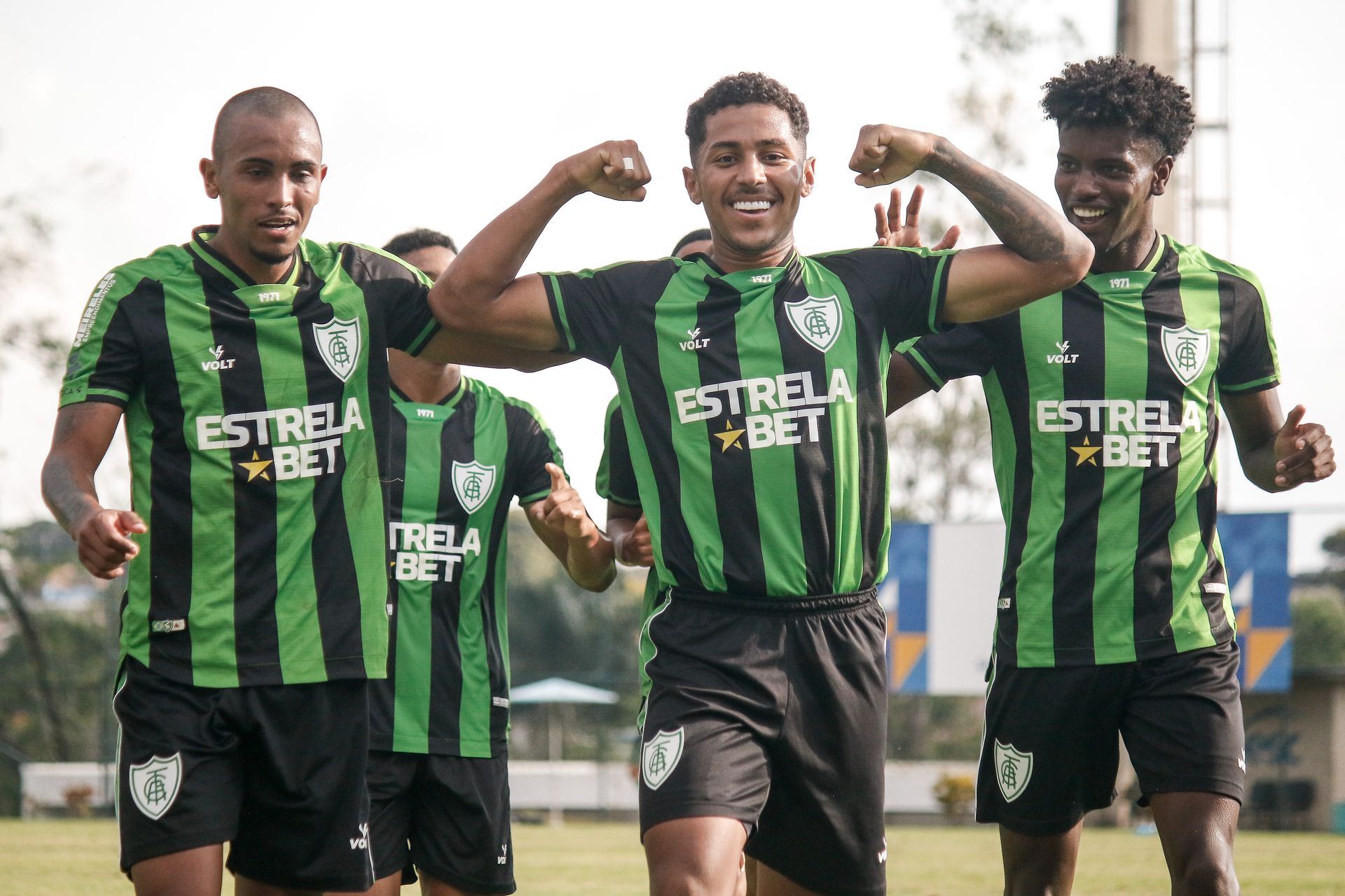 Coelh&atilde;ozinho SUB-2O vence e est&aacute; na Semifinal do Mineiro