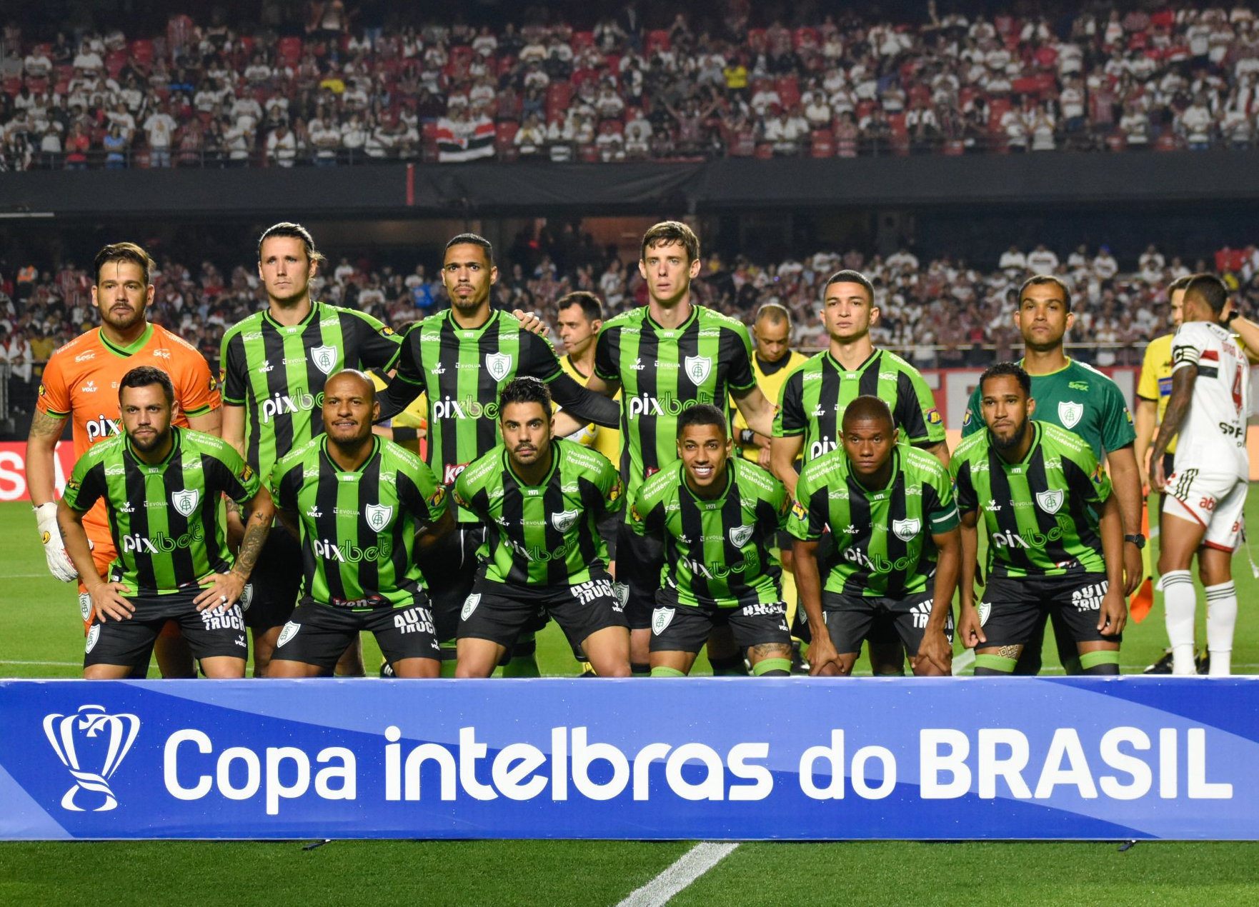 No primeiro jogo pelas quartas de final da Copa do Brasil, Am&eacute;rica &eacute; superado pelo S&atilde;o Paulo