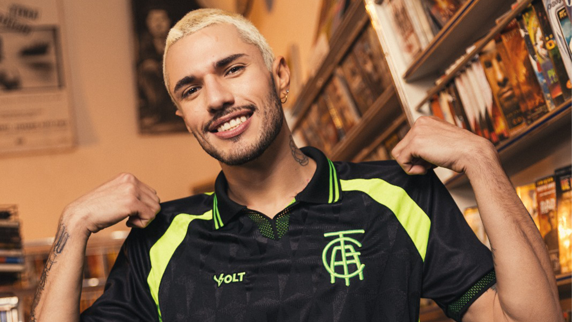 Com est&eacute;tica inspirada nos anos 90, Am&eacute;rica apresenta nova camisa