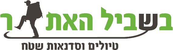 לוגו ירוק ושחור עם כתיבה עברית וצללית של חתול.
