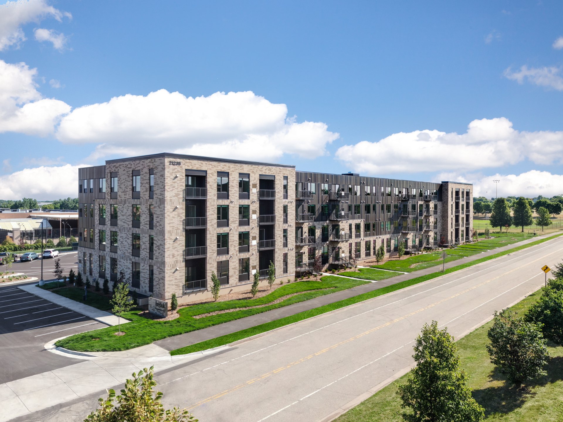 Gallery Fredrik Apartments Rogers, MN