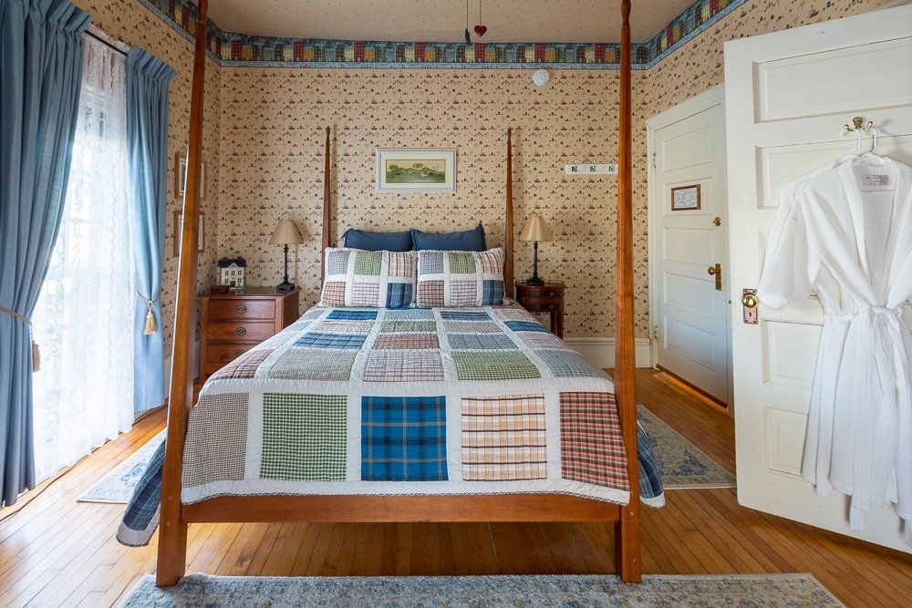 The Country Folk Room