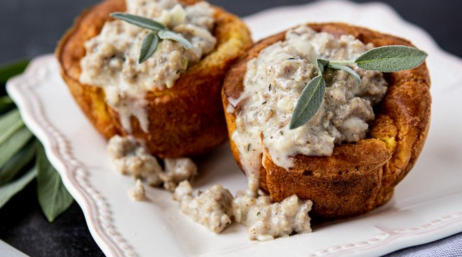 Sausage Gravy in Yorkshire Puddings