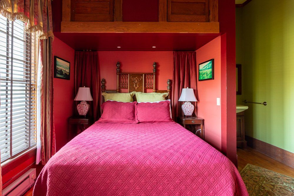 Seventh Heaven Room