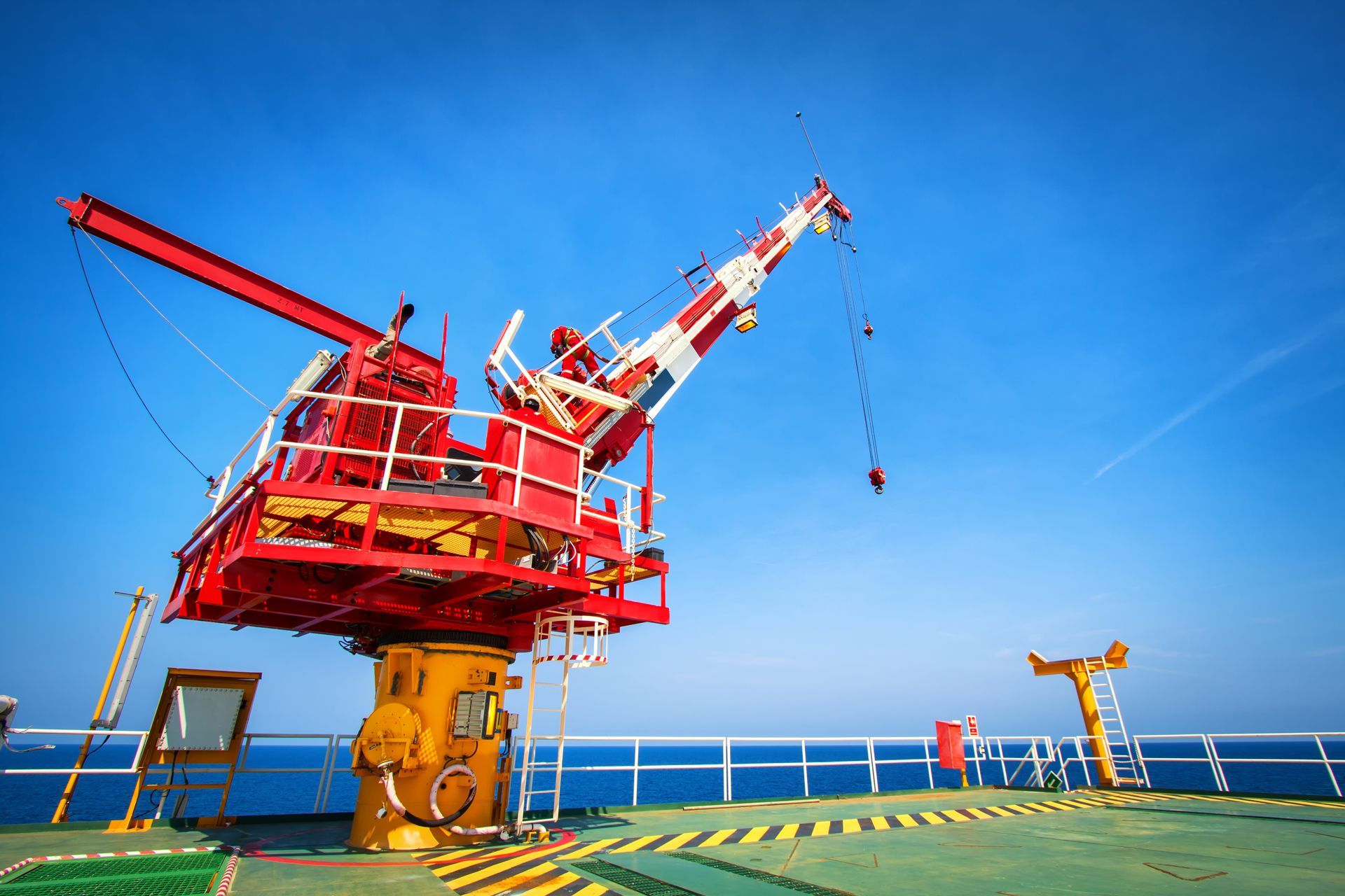 Pedestal Crane