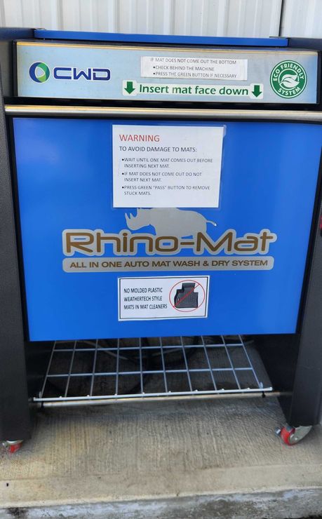 Uncle Ike's Car Wash members only vacuum stations
