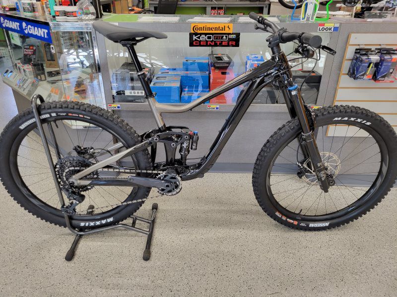 Giant Trance X 1
