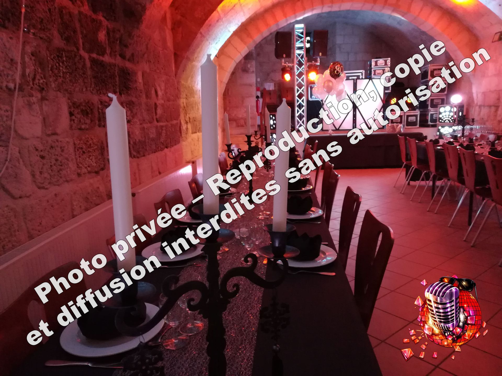 berzy le sec salle du chateau gothique soirée mariage anniversaire
eclairage led decoratif jean eric dj animation