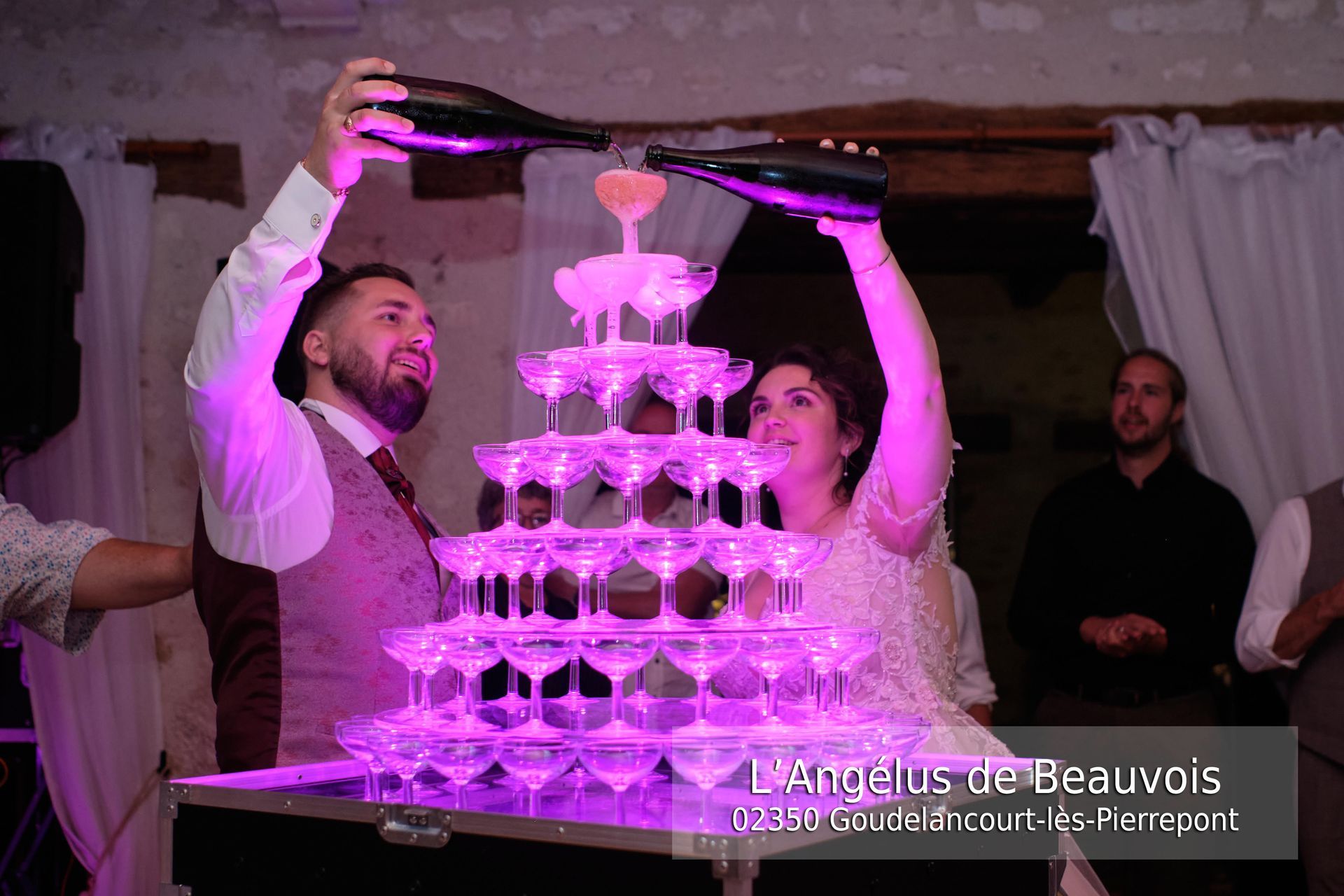 l'angelus de beauvois 02 mariage jean eric dj animation la fontaine a champagne decoration ambiance led