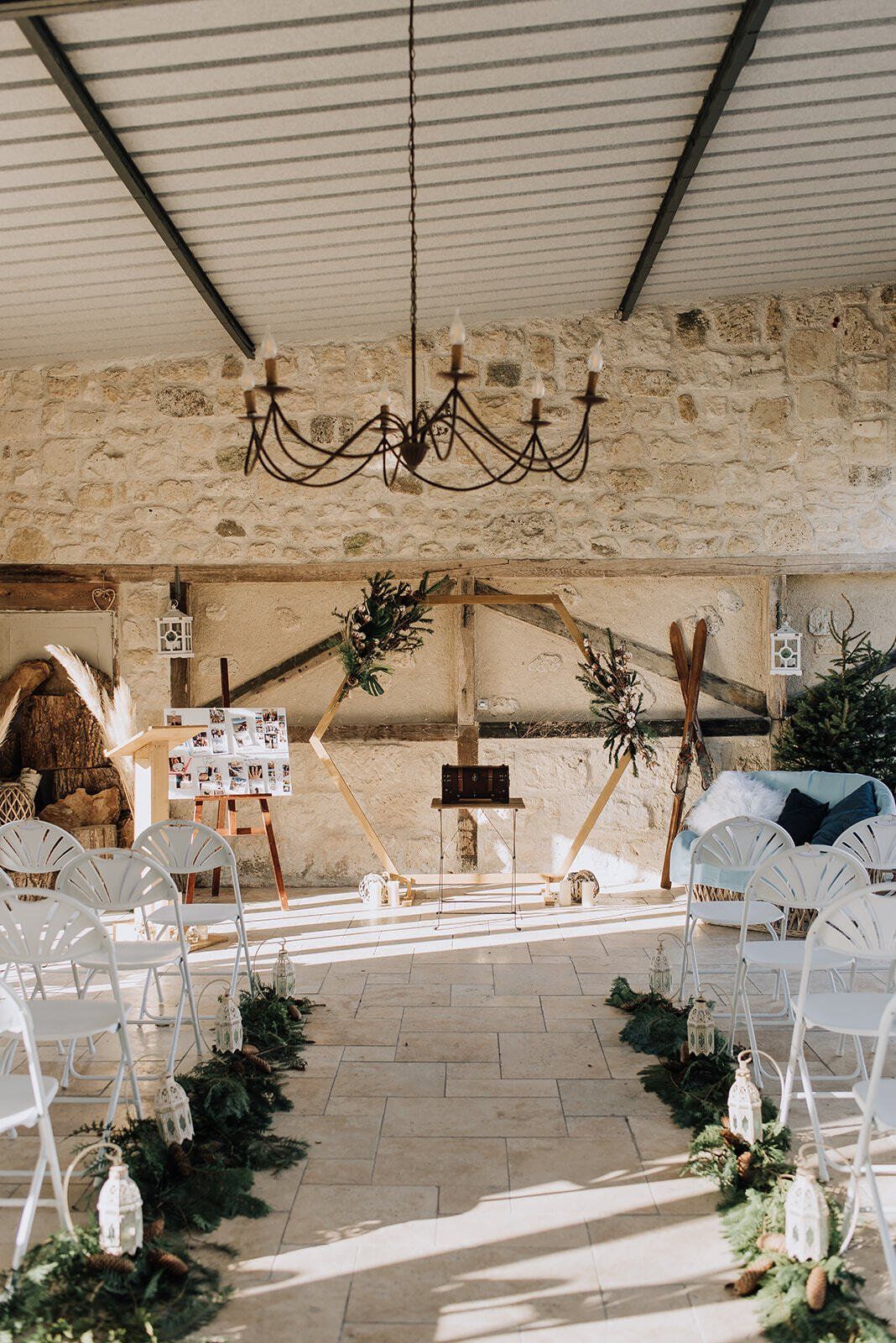 mariage laique sous le préau de la ferme de la biza la ferme de la biza jean-eric-dj-animation