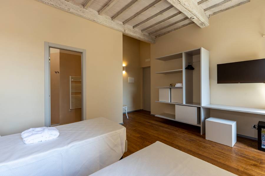 hotel bedroom in Buonconvento