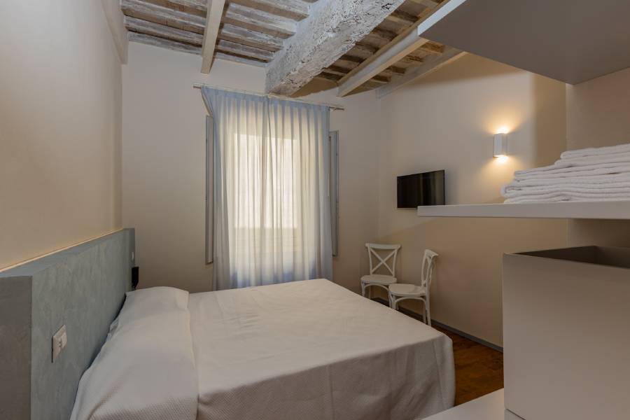 double room at hotel in Buonconvento