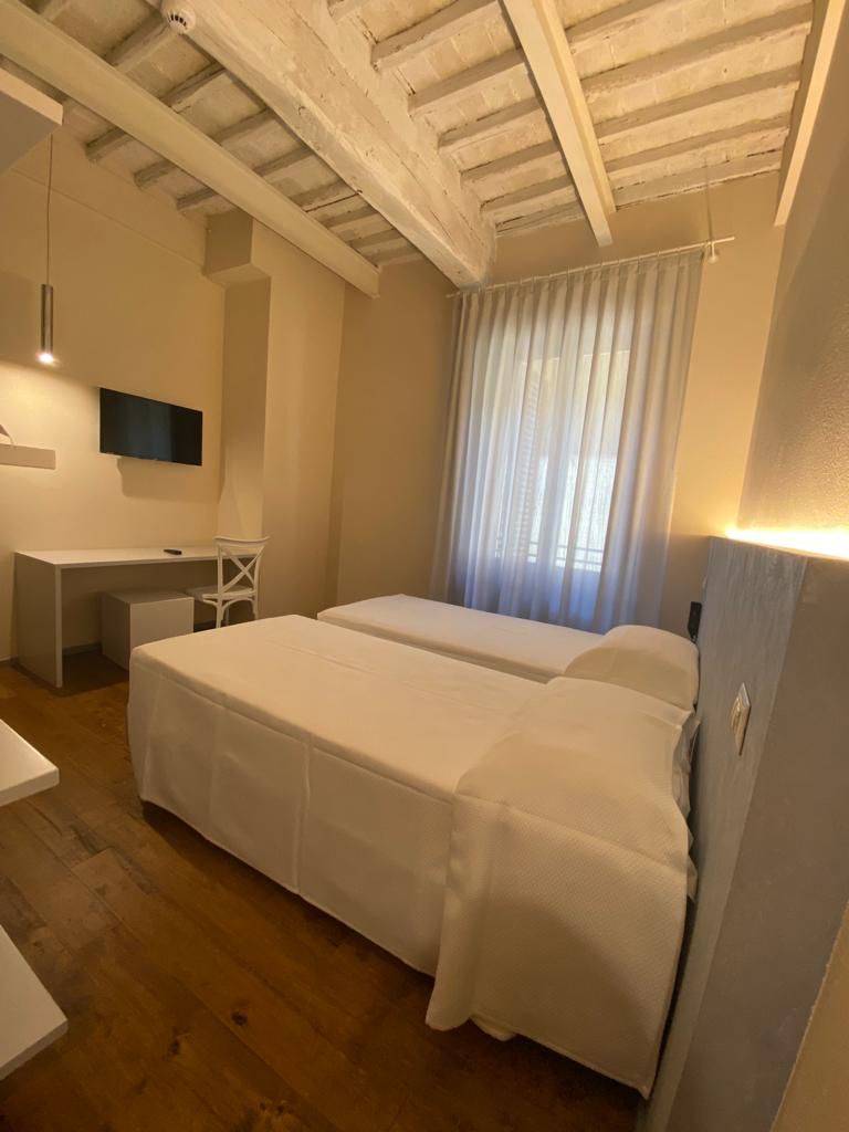 double room at hotel in Buonconvento