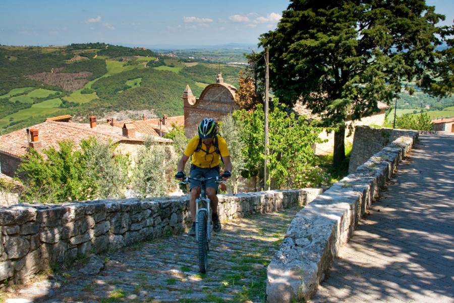 bike routes in val d'arbia
