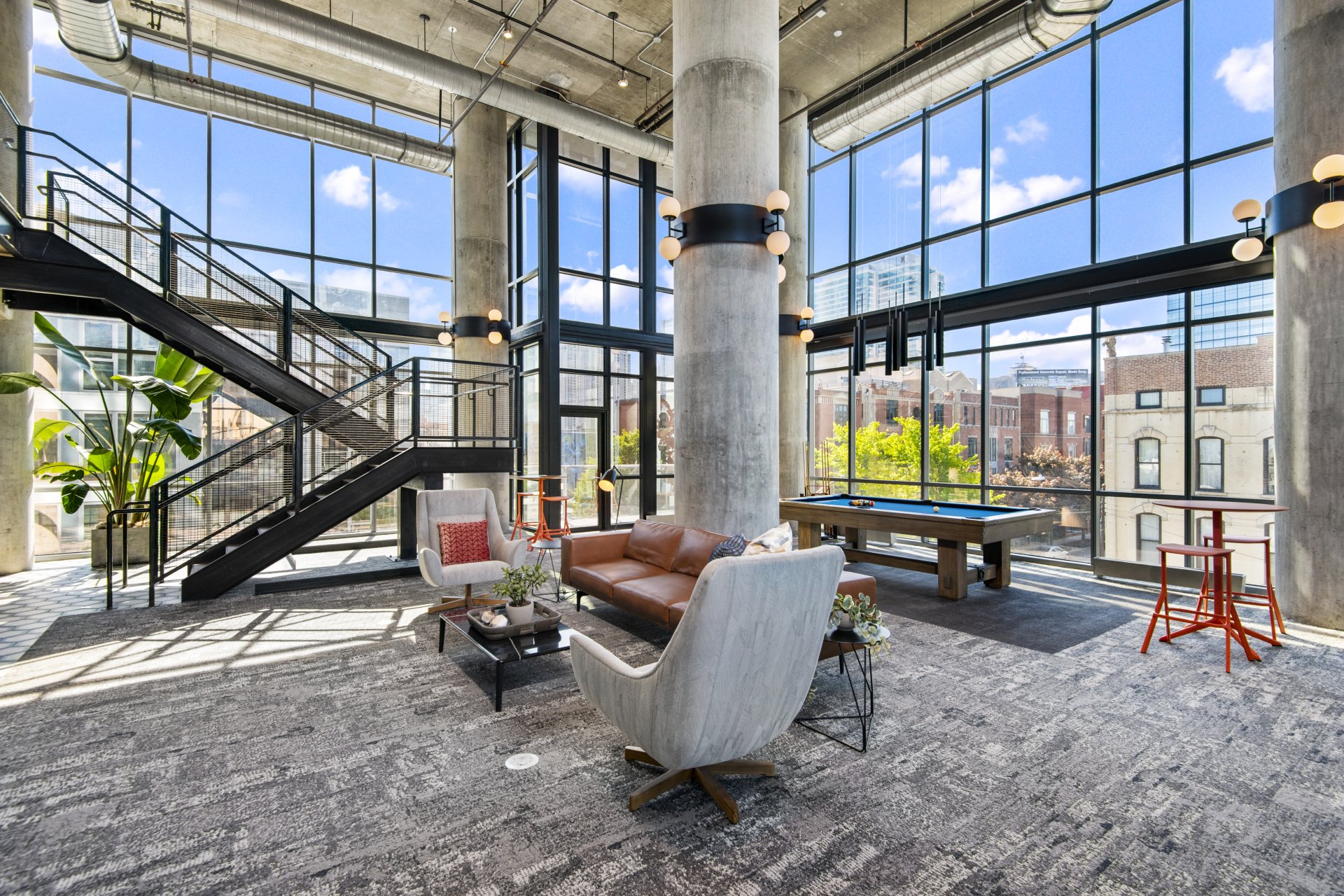 Gallery Reside on Green Street Apartments in River West