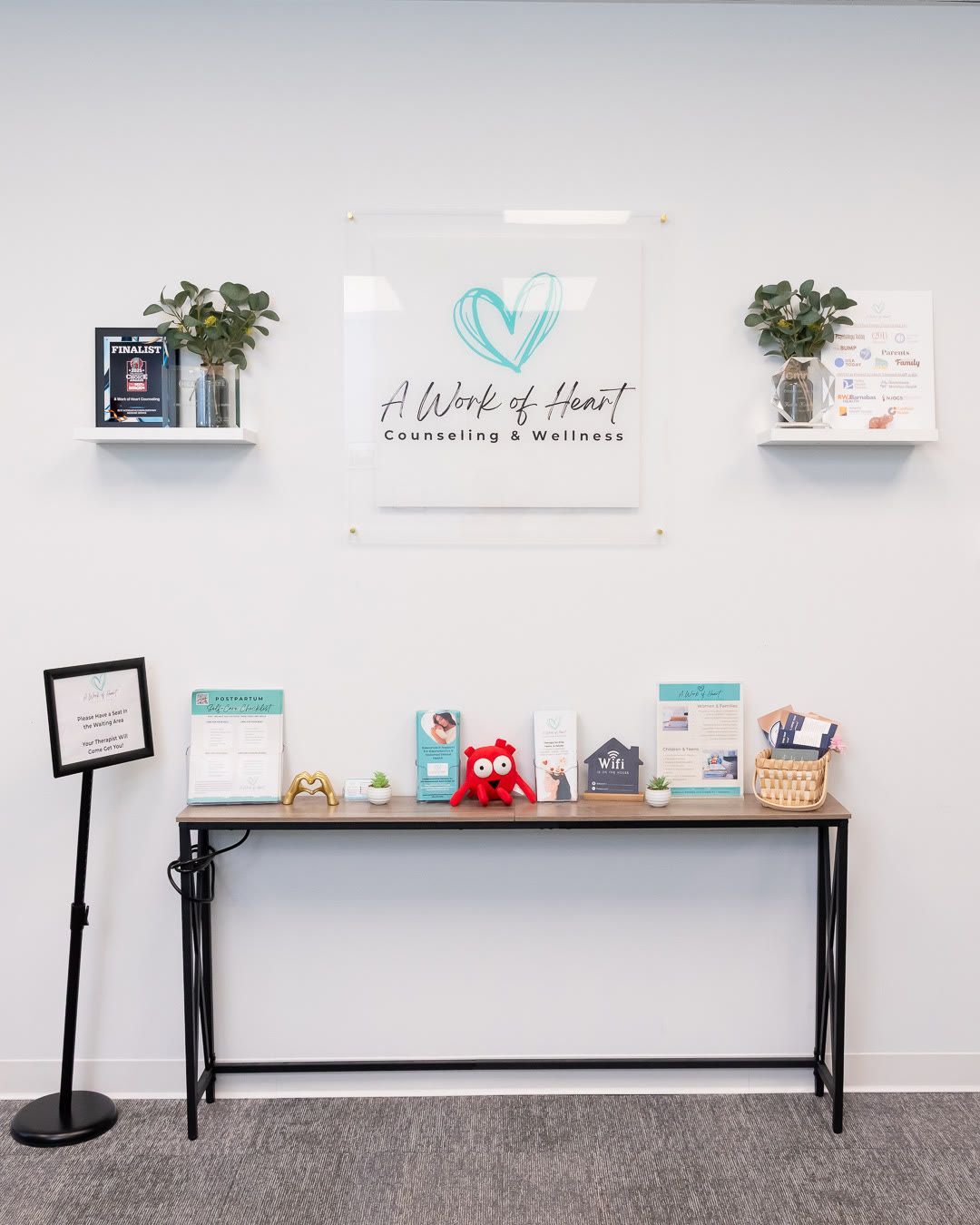 Welcoming lobby of A Work of Heart Counseling, trauma therapy after childbirth in Bergen County NJ