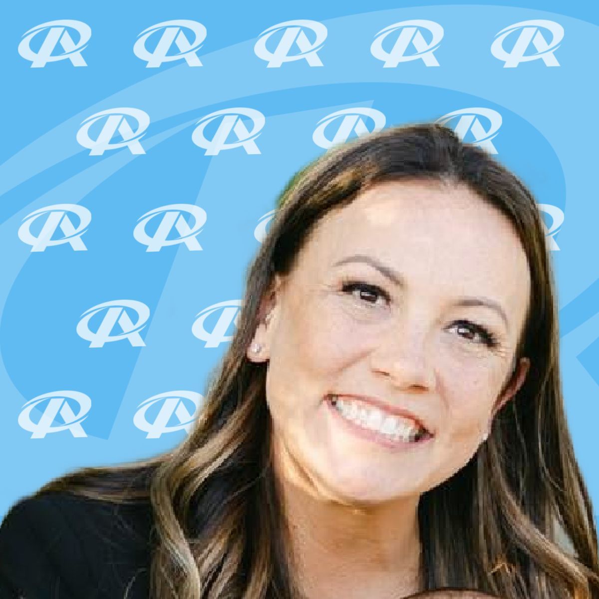 A woman is smiling in front of a blue background with the letter r on it
