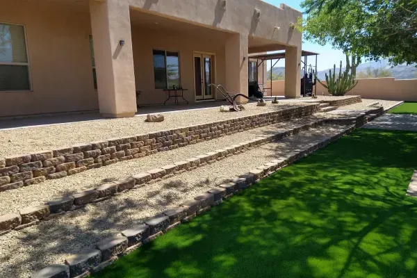 Retaining wall installation in Black Canyon City, AZ