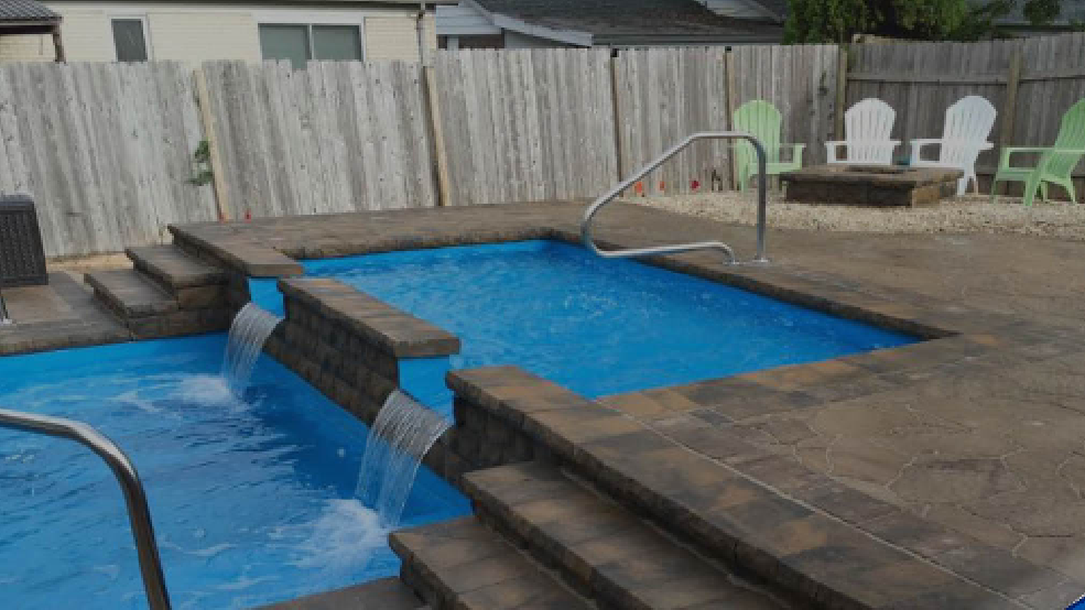 a optional tanning ledge addition  in a rectangle shape