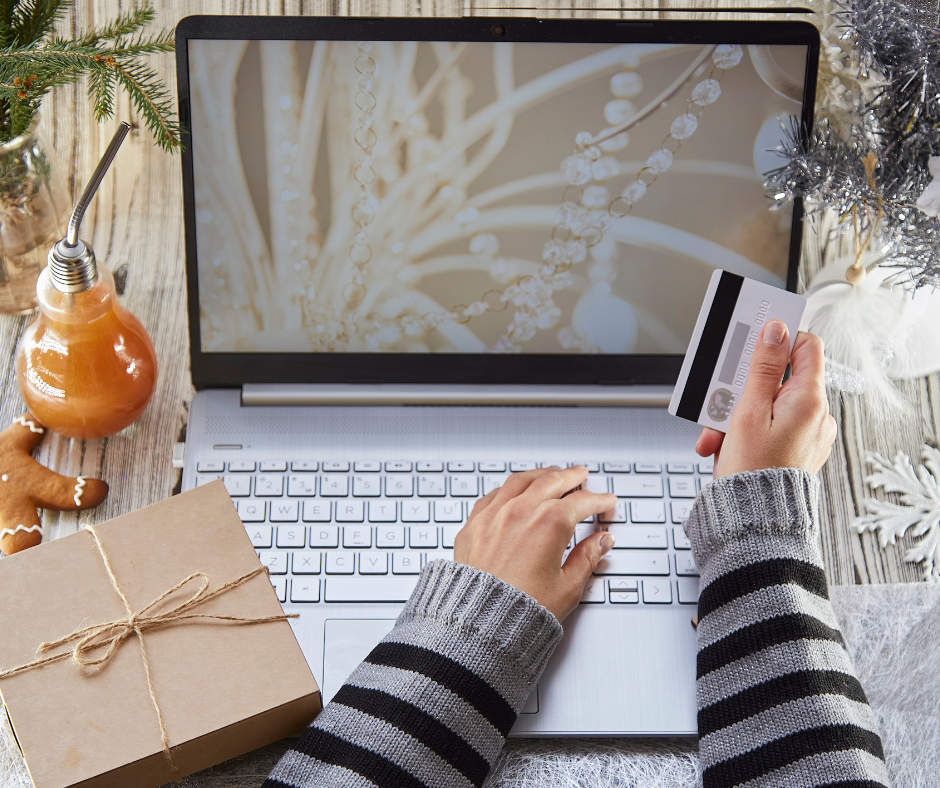 Online shopping for holidays with credit card