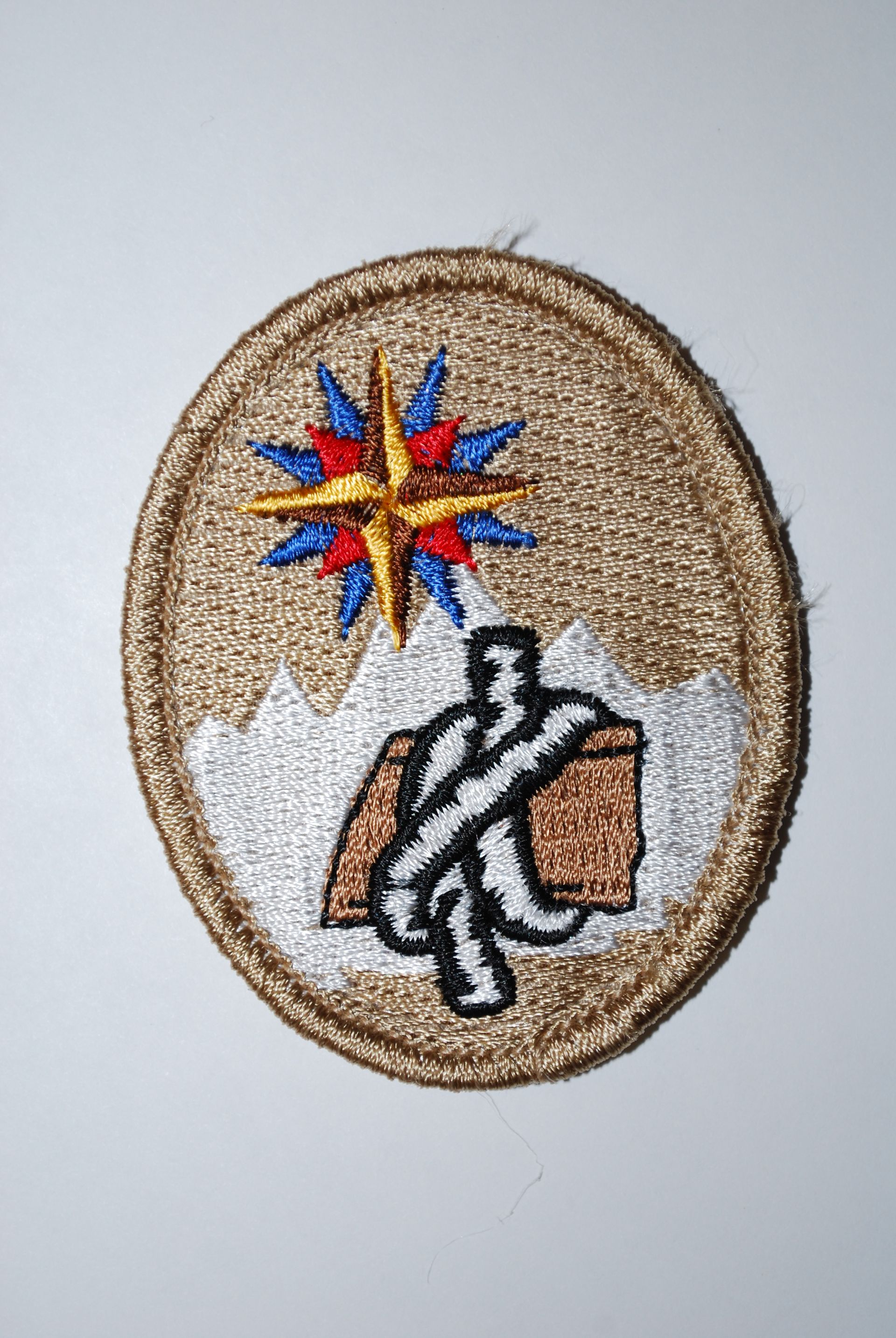 Parche del sendero Adventure Rangers Bronce Nudo ballestrinque / Insignia de ascenso Seguidores de la Senda—Bronce Nudo ballestrinque
