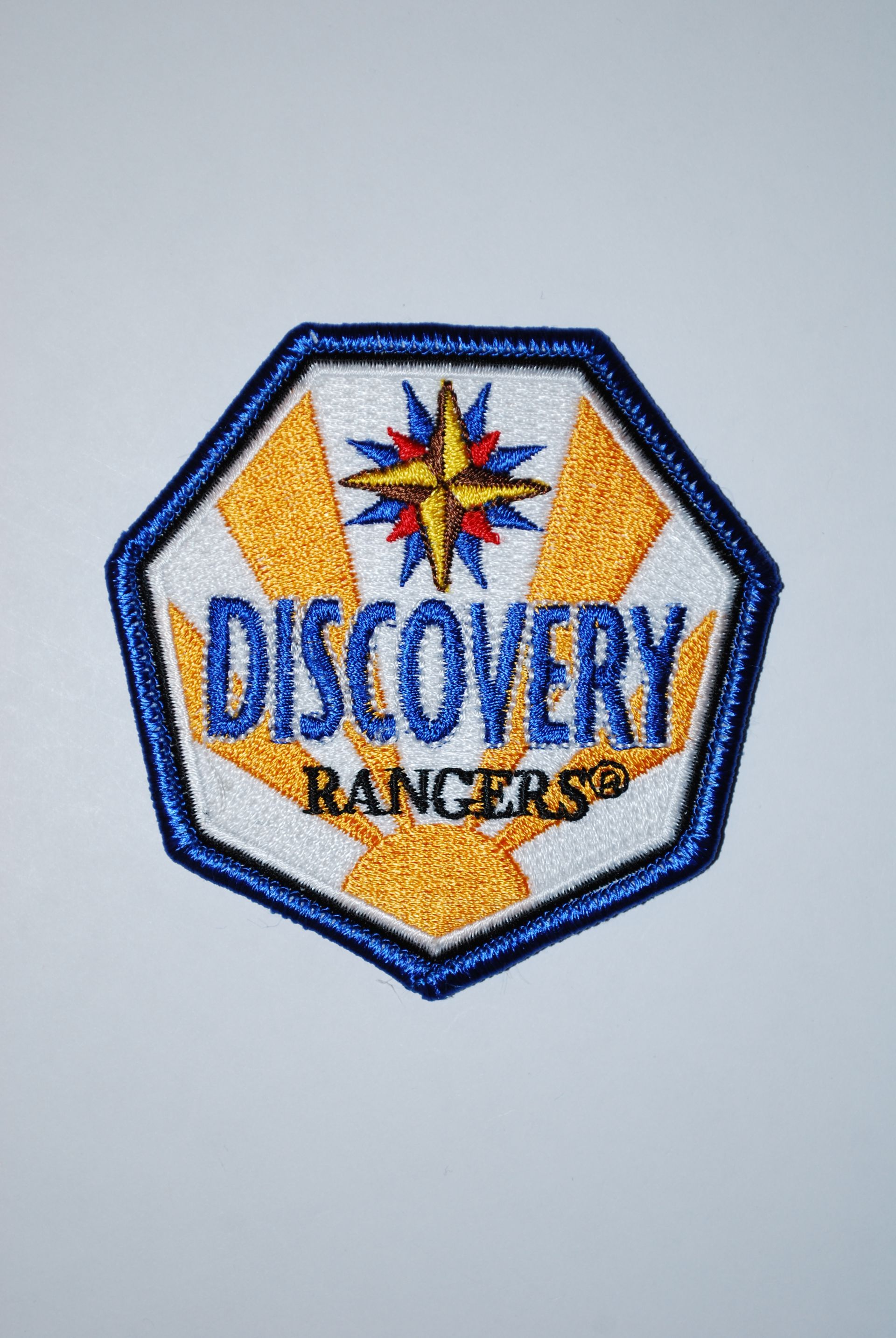 Insignia del Grupo Discovery Rangers