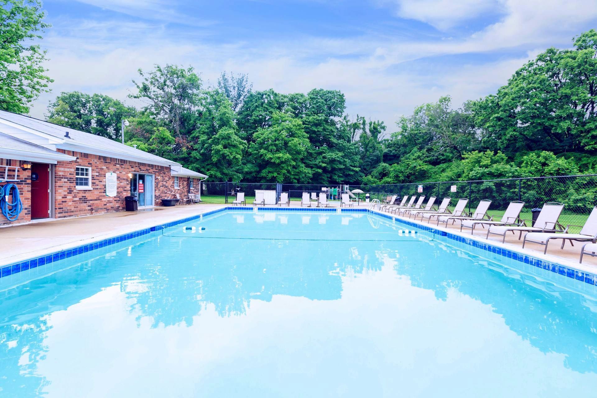 Luxury Apartment Pool