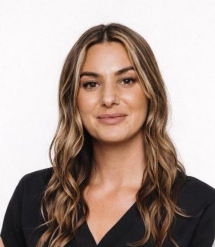 Leanne, owner of The Skin Studio