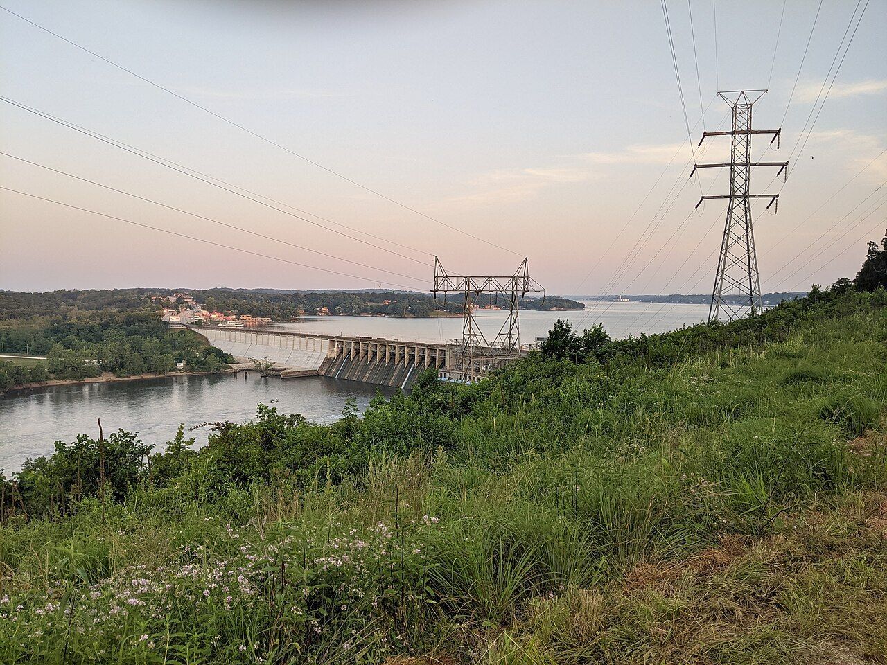 Bagnell dam spillways