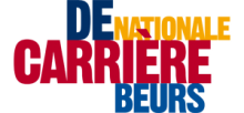 Logo met de tekst “DE Nationale Carrière Beurs” in blauw, geel, rood en wit.
