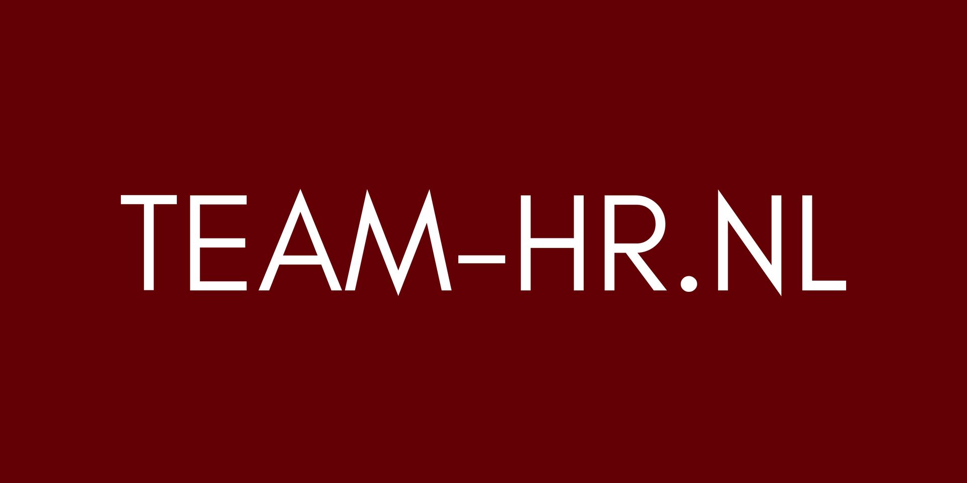 Witte tekst “TEAM-HR.NL” op een donkerrode achtergrond.