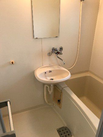 Kent House Bathroom