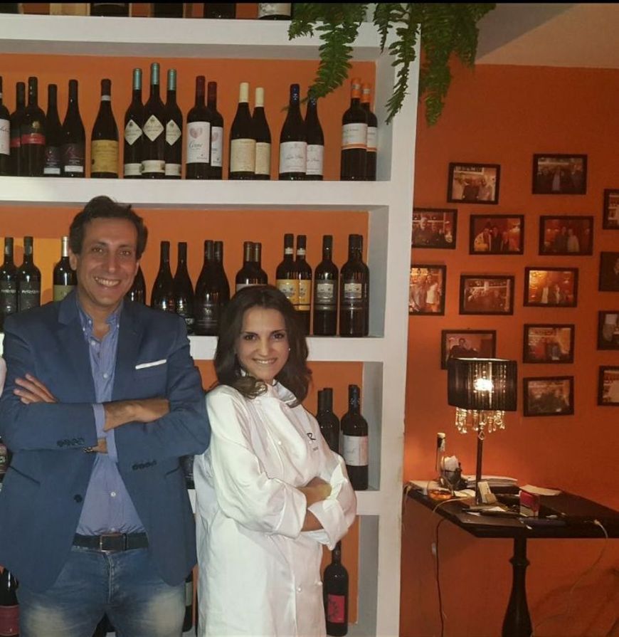 chef e proprietario del ristorante di pesce e di carne