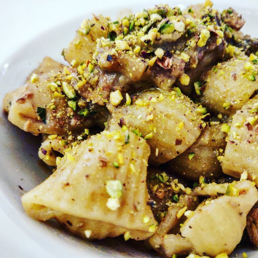 pasta con granella di pistacchio siciliano e pesce