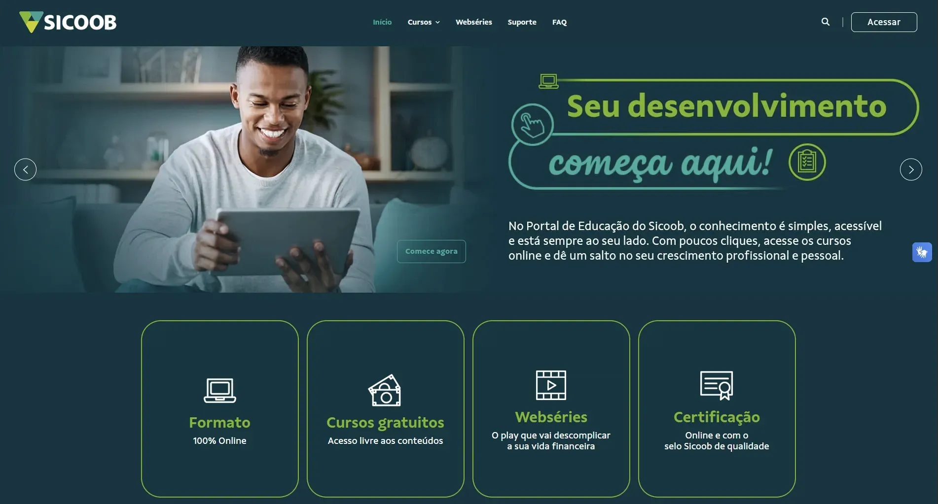 Homem usando um tablet, site da Sicoob promovendo o desenvolvimento, cores verde-azulado e verde.