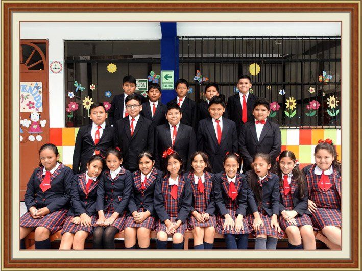 Colegio Particular “Amadeus Mozart”, nivel secundaria.