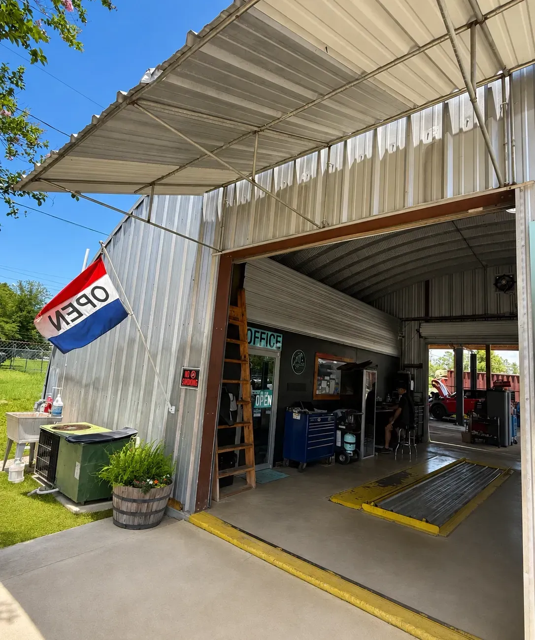 Outside view of our garage for auto repair in Ocala, FL | Krystal Automotive