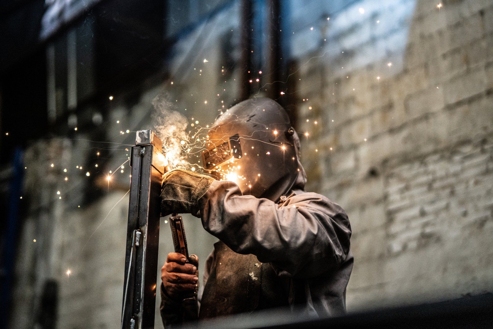 Metals Supplier- Sheet Metal Fabricator- Schorr Metals Orange County CA 714-630-1962