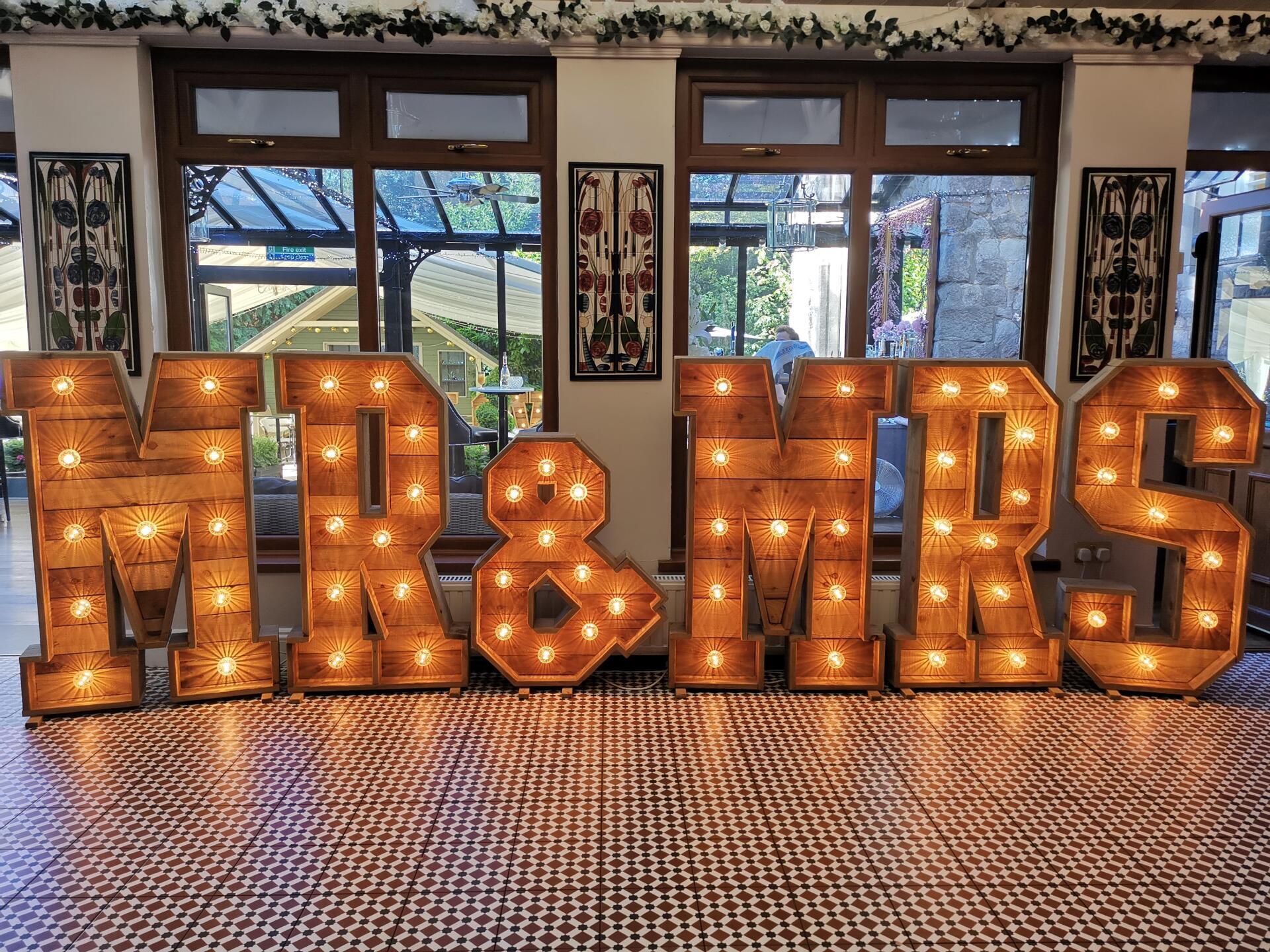 Knowle Country House Wedding with The RockPins live wedding band