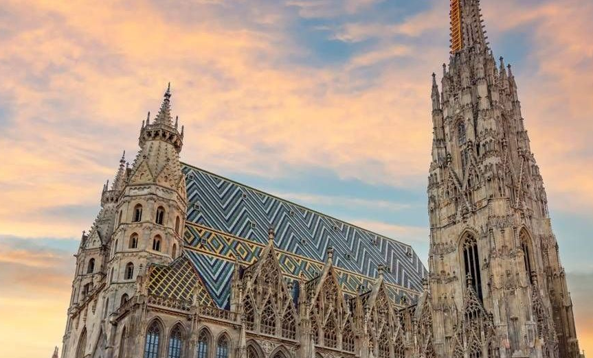 St. Stephen’s Cathedral in Vienna at sunset